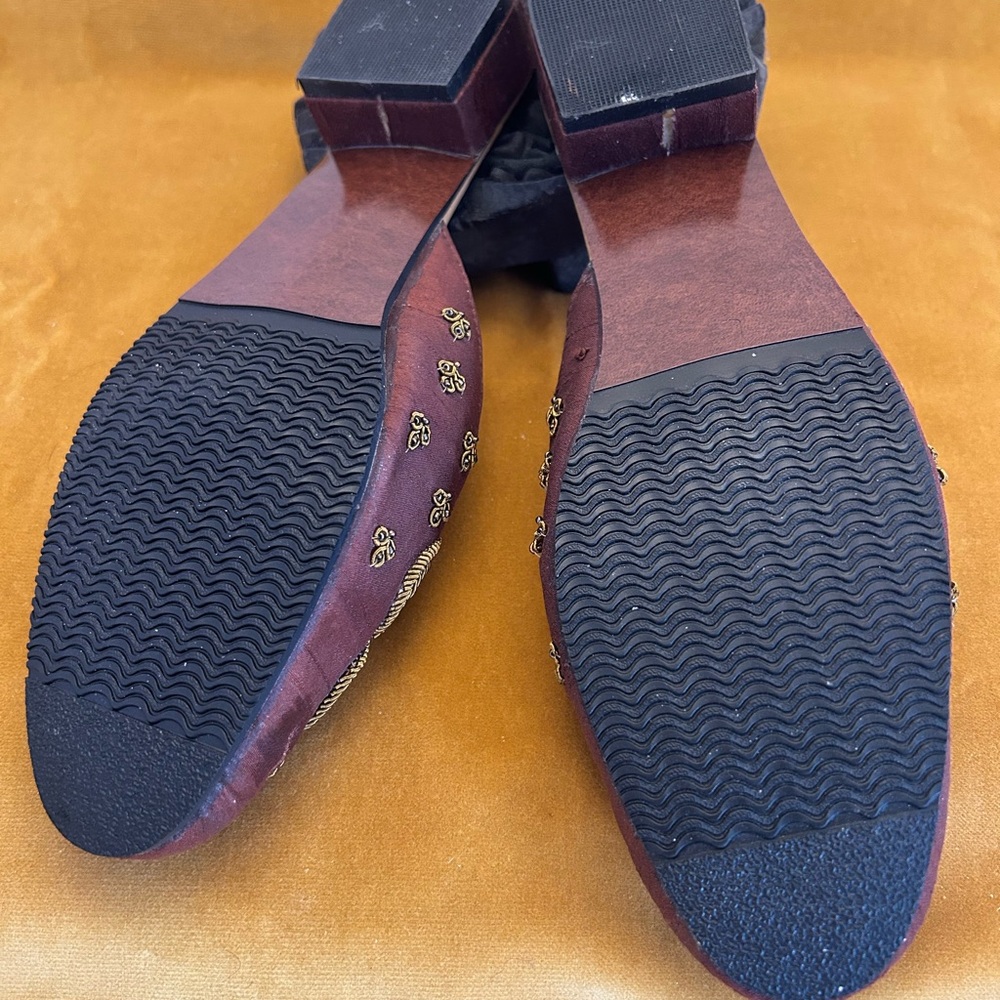 Silk Gold Embroidered Burgundy Slides Mules Size 8 - Picture 4 of 5